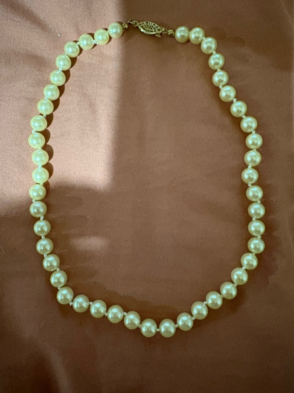 Avon Cream Pearl Necklace with Gold Filigree Clasp